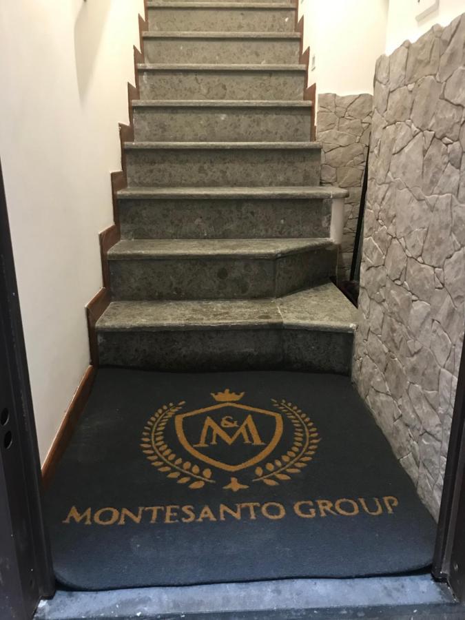 Montesantogroup Apartments Napoli Esterno foto